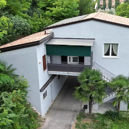 Apartment Quadrilocale Vicino Gardaland Castelnuovo del Garda